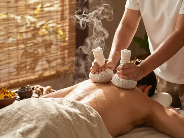 Královská bylinná masáž s tantrickými prvky: Co skutečně znamená a co očekávat